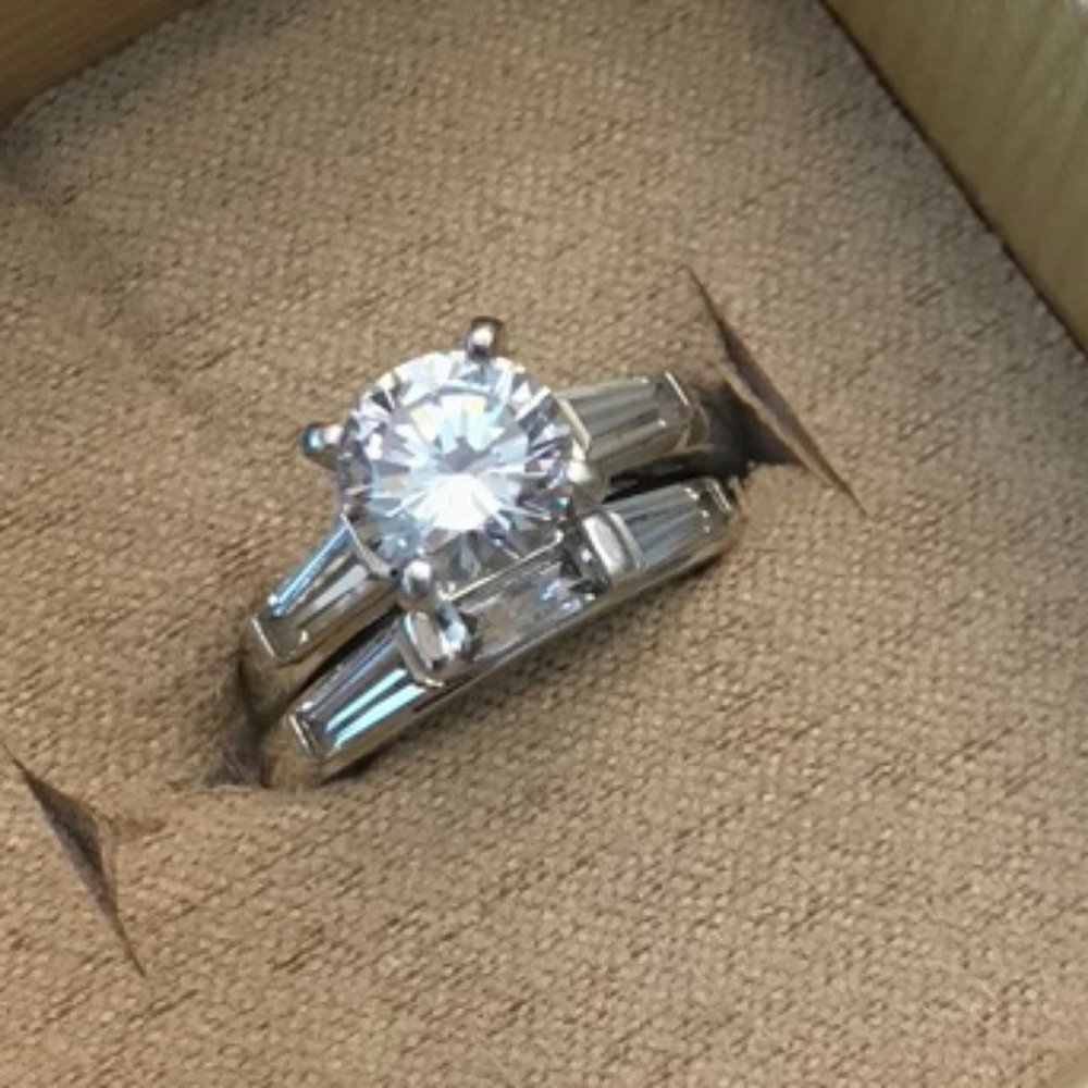 CZ Wedding set; 2ctw round w/baguettes, sz 7